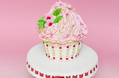 giant cupcake