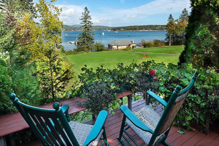 2 bedroom ocean view cottage deck